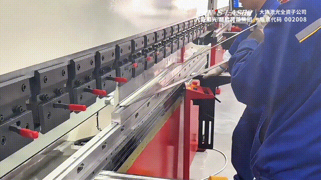 Dựa tr&ecirc;n độ cứng vững để đảm bảo độ ch&iacute;nh x&aacute;c l&acirc;u d&agrave;i